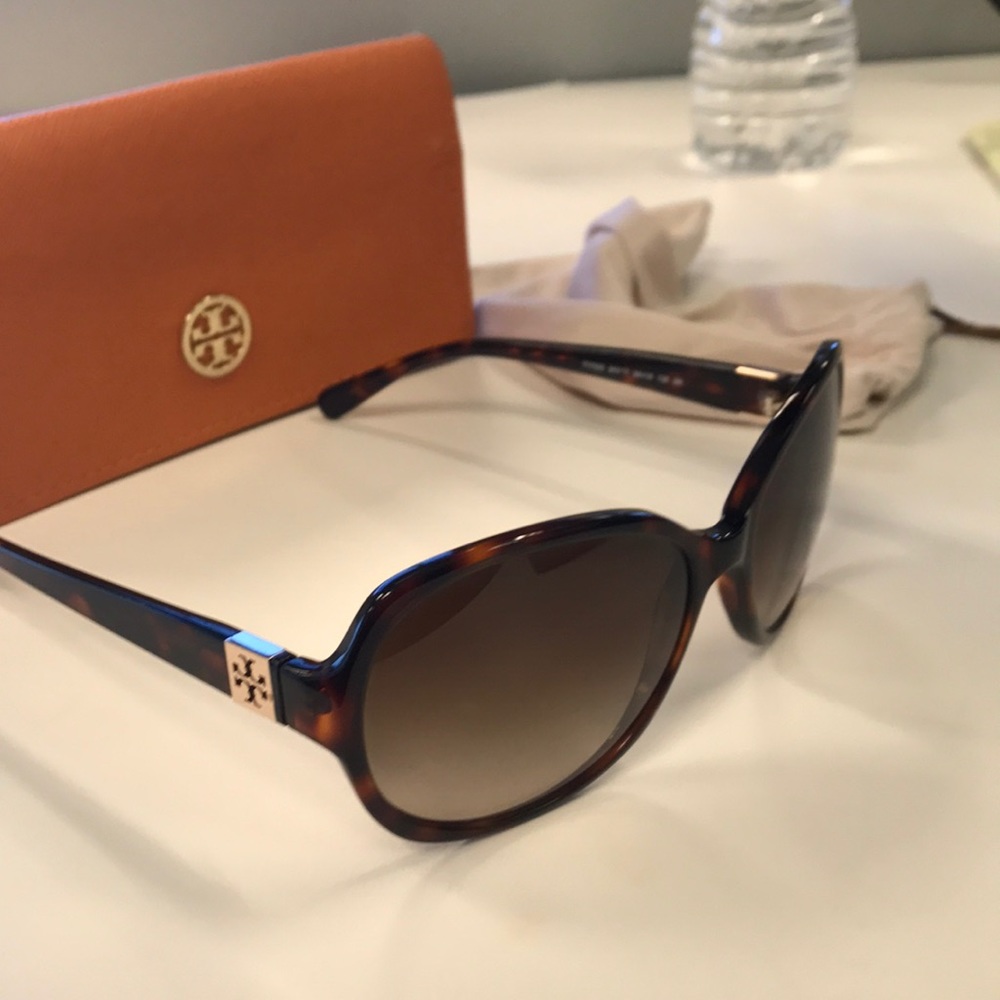 SOLD Tory Burch Sunglasses with case and dust bag